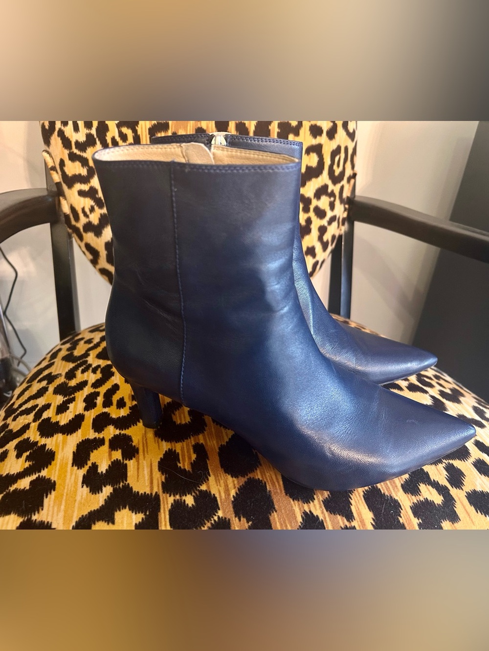 Geox Respira Leather Bootie / Sz 39 / Navy Blue